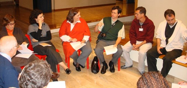 [Reunião+de+grupo.JPG]