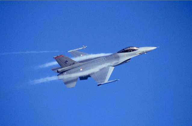 [F_16_A10.JPG]