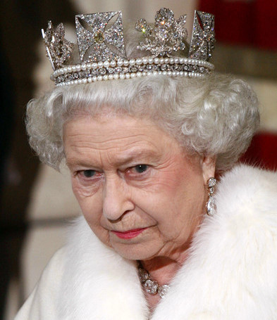 vintagesusie & wings: 'It's Good To Be QUEEN'