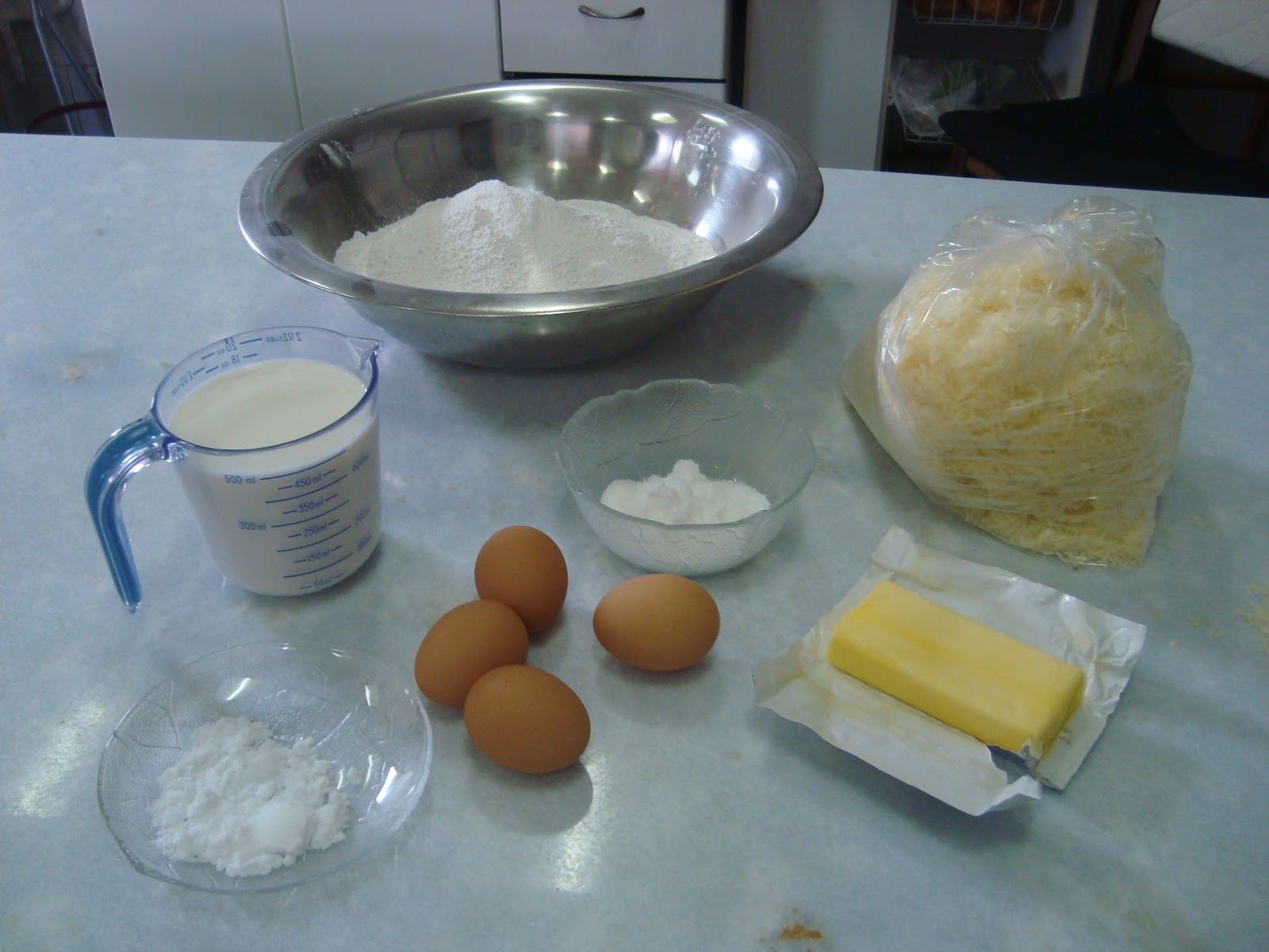 Pilotando o fogão... todos os dias: Pão de Queijo