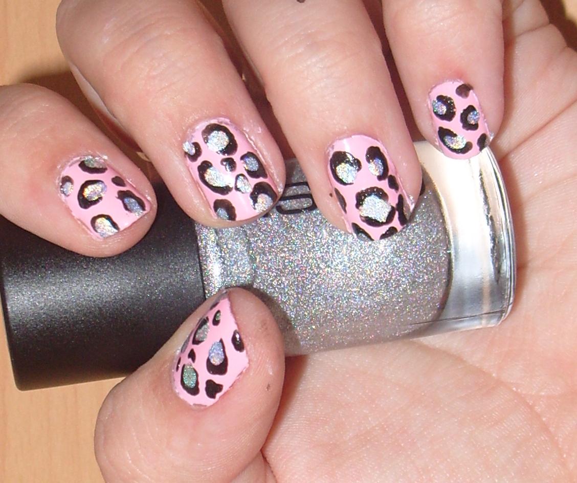 sharihearts: Leopard Print Nails