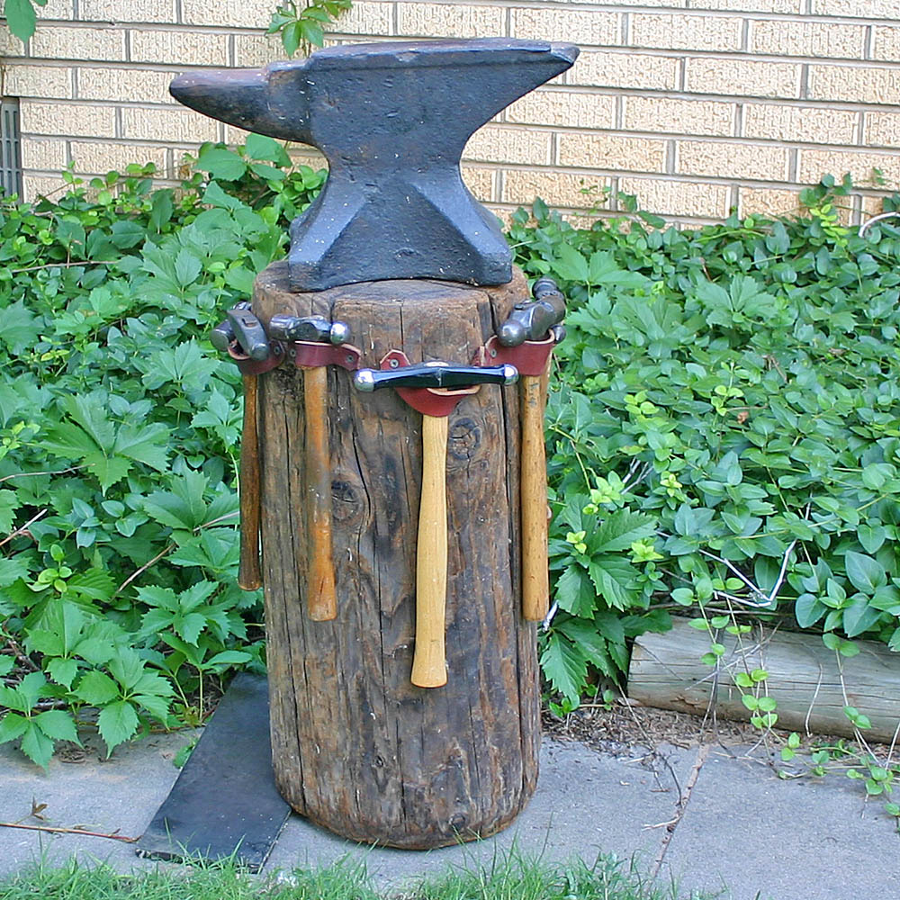 Jewelry making anvil stump