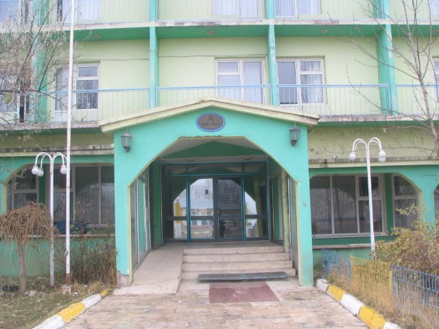 [Pasinler+Turistlik+Kale+Oteli.jpg]