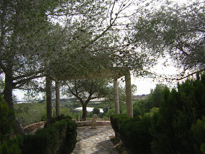 SE VENDE UNA REPLICA DE CASTILLO EN ALICANTE: JARDIN