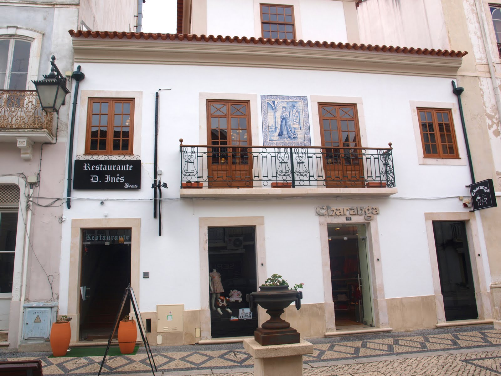 Dona Ines Castro Restaurante Dona Ines de Castro - Alcobaça: Apresentação
