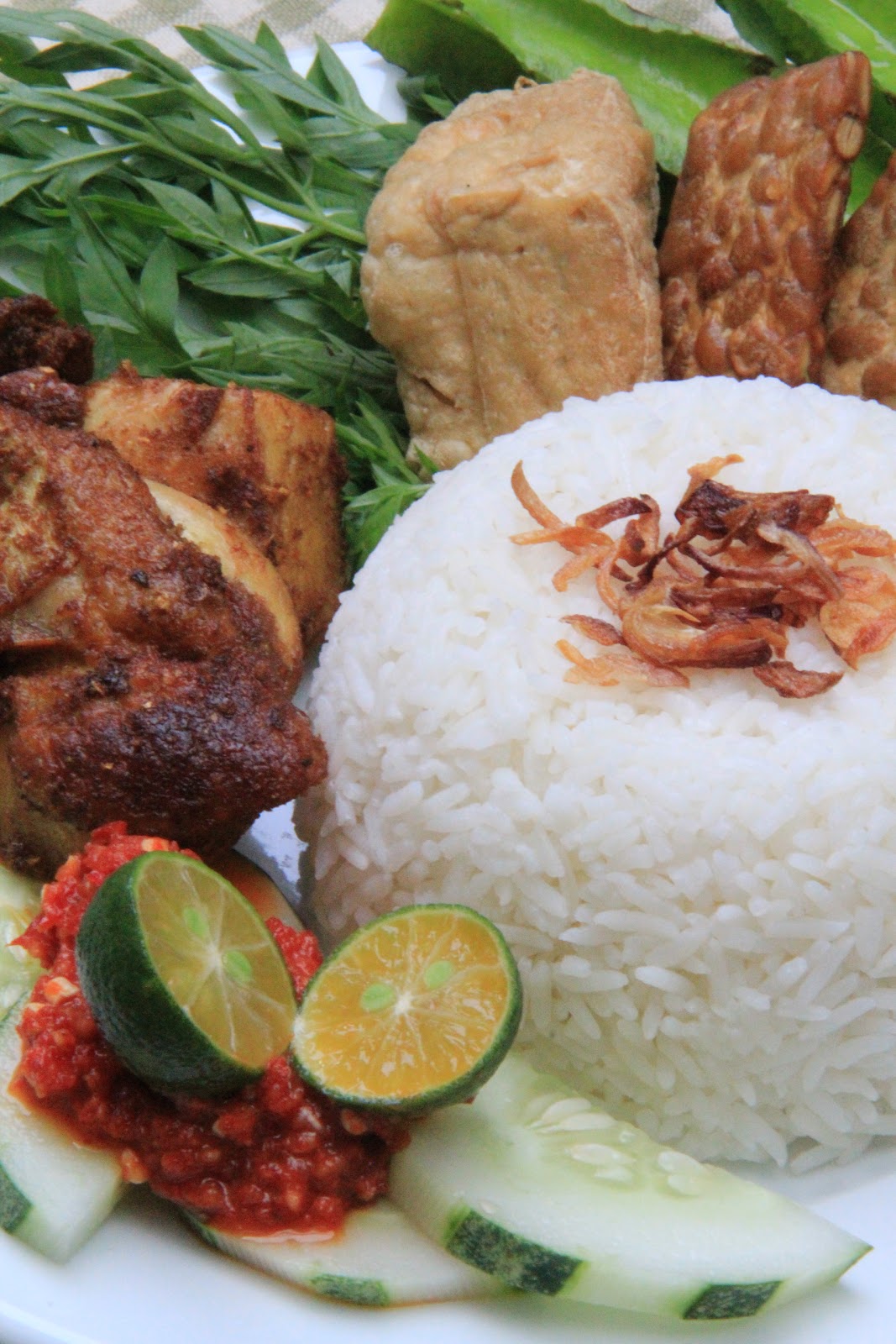NASI AYAM PENYET  masam manis