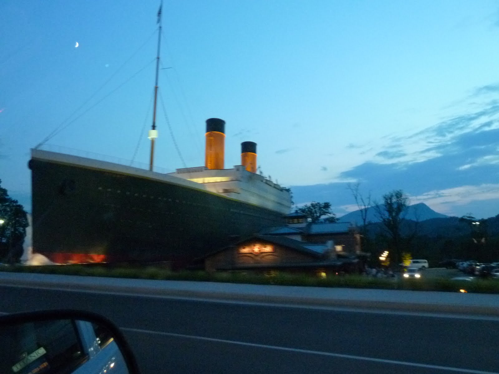 WILSON NEWS Titanic Display in Gatlinburg, TN