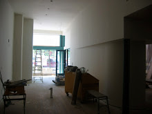 Entrance & Bar Area