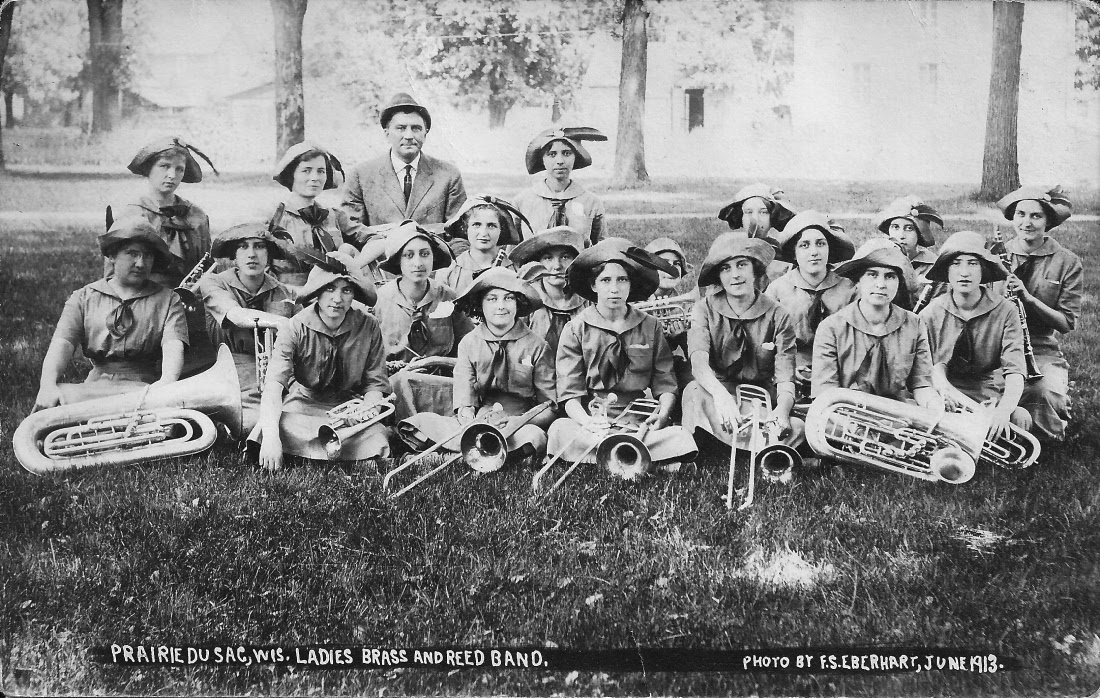 TempoSenzaTempo The Prairie du Sac Ladies Brass & Reed Band