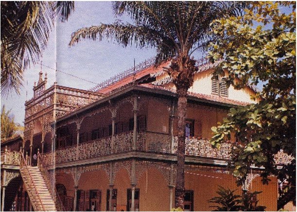 [palaciodeferro.jpg]