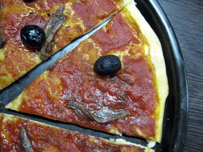 Pizza cu anchoa