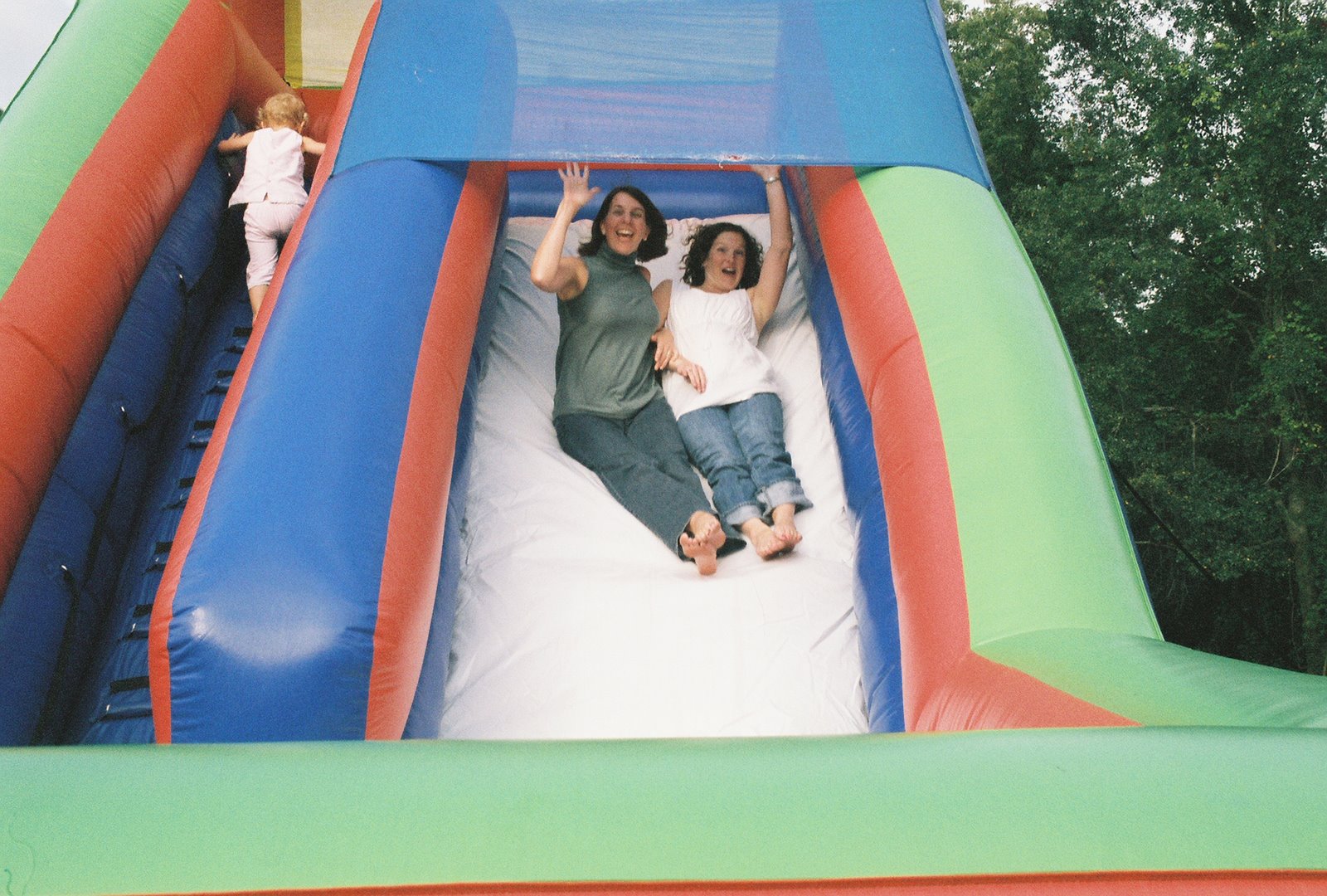[267002-R1-048-22A_022.jpg]