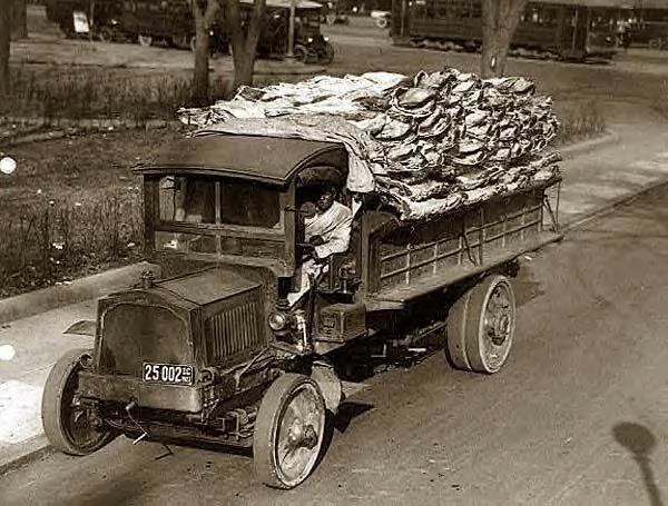 Truck load of beef delivery to Central Market, Washington DC, 1923