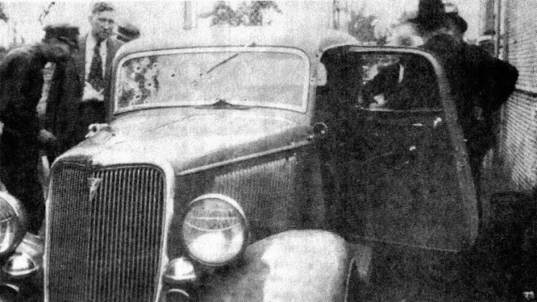 Bonnie & Clyde's death car. 1934 Ford sedan