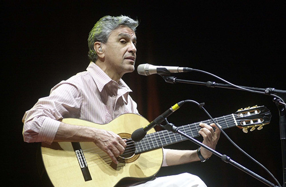 [Caetano_Veloso+umbria.jpg]