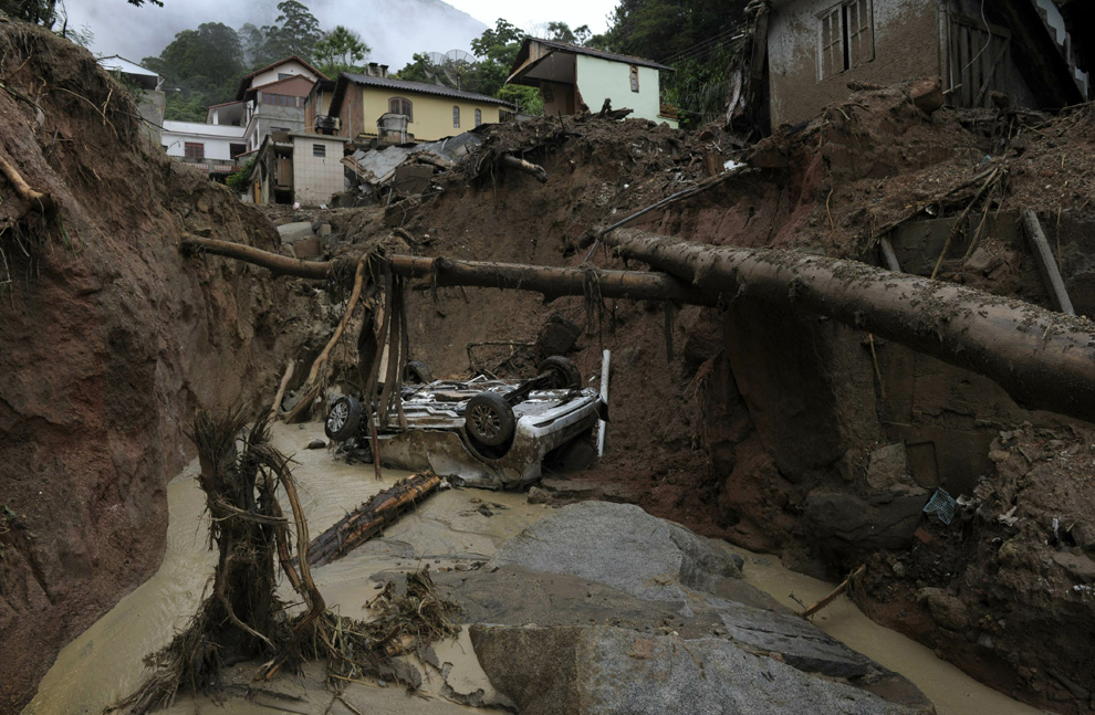 Sempre Avanti...: Imagens impressionantes da tragédia no Rio - #chuvarj
