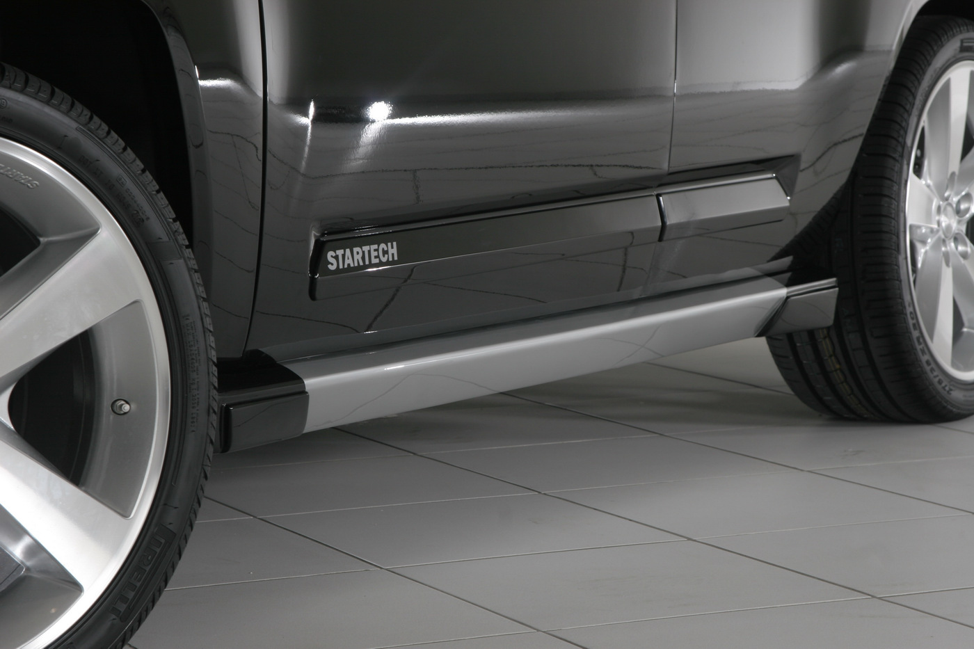 [rezza foournito_Compass_14.jpg]