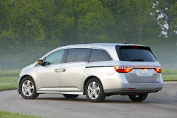 Carscoop: 2011 Honda Odyssey Minivan Officially Revealed