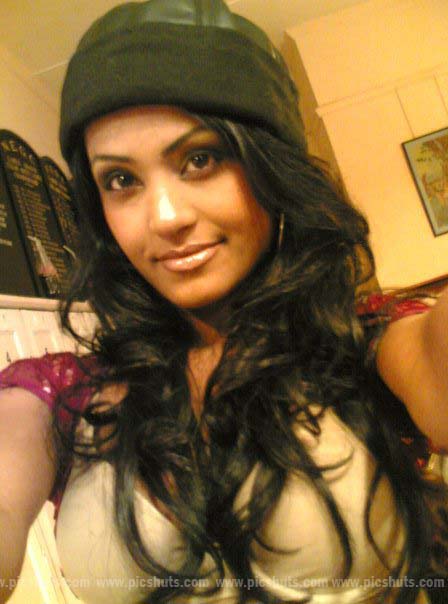 nilushi_abeykoon_3_asiachicks.blogspot.com.jpg