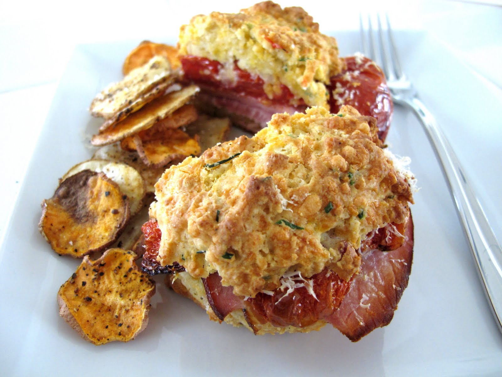 NuM NuM Oven Baked Potato Chips and cheese sammies