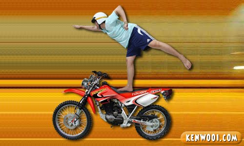 http://1.bp.blogspot.com/_Fw4BZ6O1Rrw/TER8-a2ZTKI/AAAAAAAAHJM/q1xDRlh24hc/s800/mat+rempit+pose+one+leg.jpg