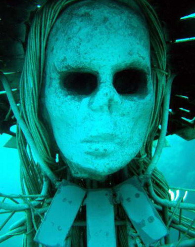 [underwater_sculptures_23.jpg]