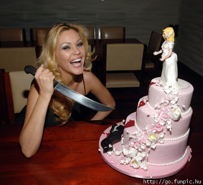 Unique Wedding Songs on Unique Wedding Cakes   Wedding Cakes   Zimbio