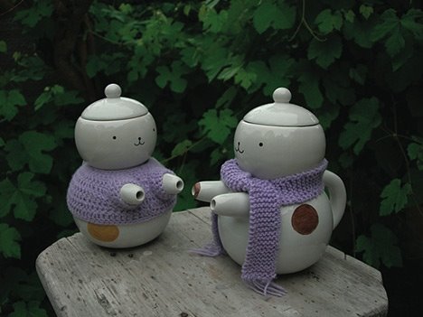 [unique-teapots-96.jpg]