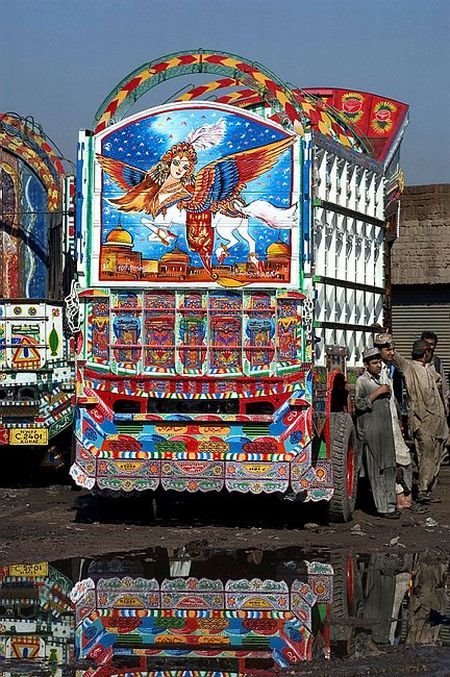 [truck_art_pakistan_24.jpg]