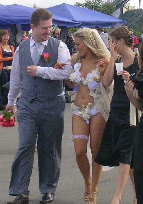 [funny_wedding_pictures_23.jpg]