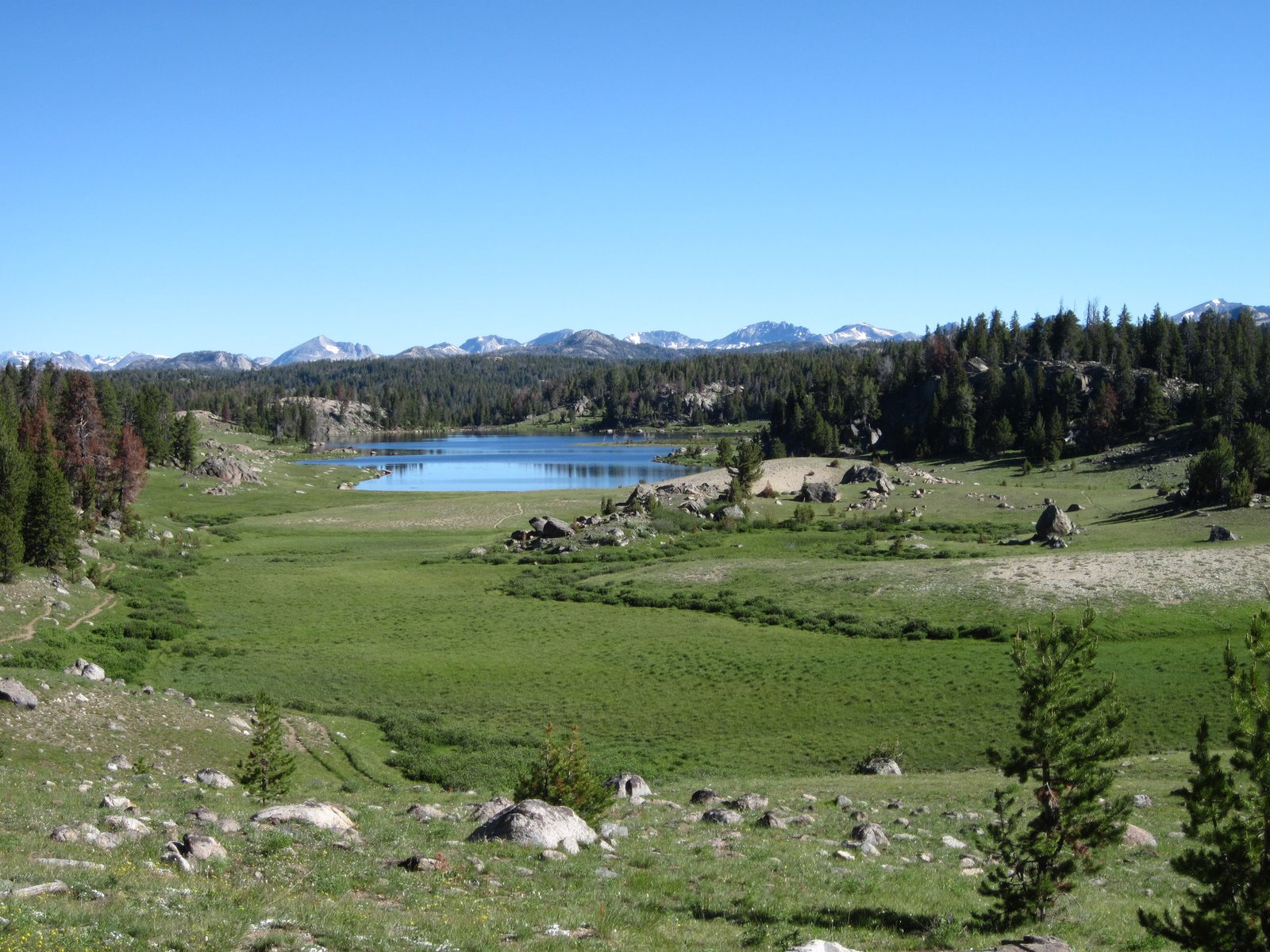 Hank's posting and pictures Clear picture of Wolf lake and mountains