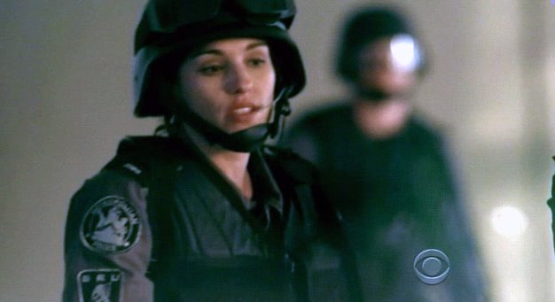 [Jules_Flashpoint+1x3+-+10.jpg]