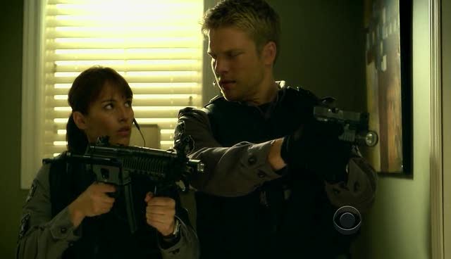 [Jules_Flashpoint+1x9+-+14.jpg]