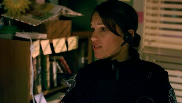 [Jules_Flashpoint+2x12+-+14.jpg]
