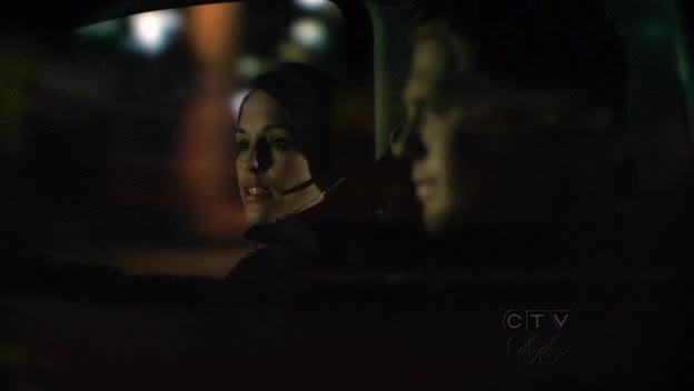 [Jules_Flashpoint+2x12+-+4.jpg]