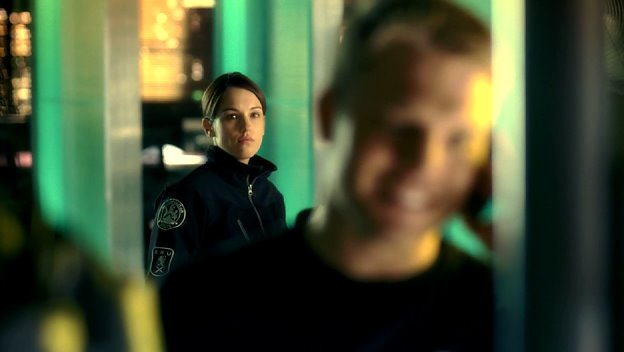 [Jules_Flashpoint+2x12+-+1.jpg]