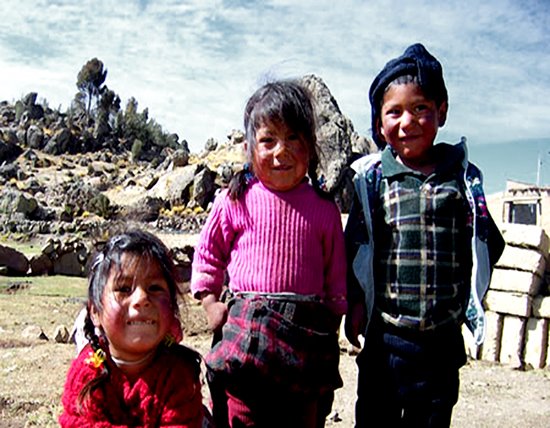 La mortalidad infantil baja en el mundo; Bolivia mantiene índices