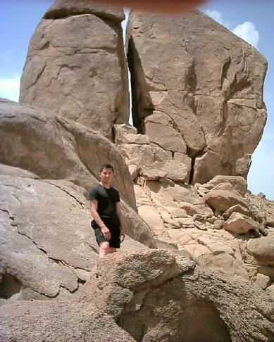 [aaron_horeb1_main.jpg]