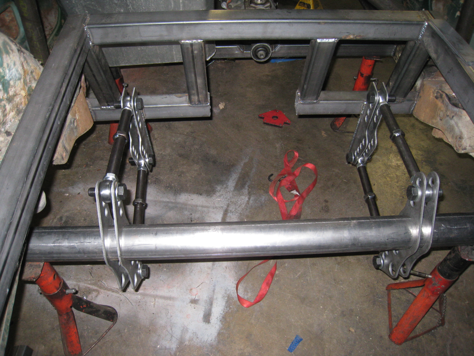 V8 Powered MGBGT Rear suspension