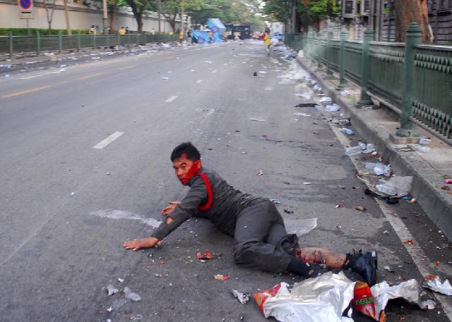 [eKteVa744430-02.jpg]