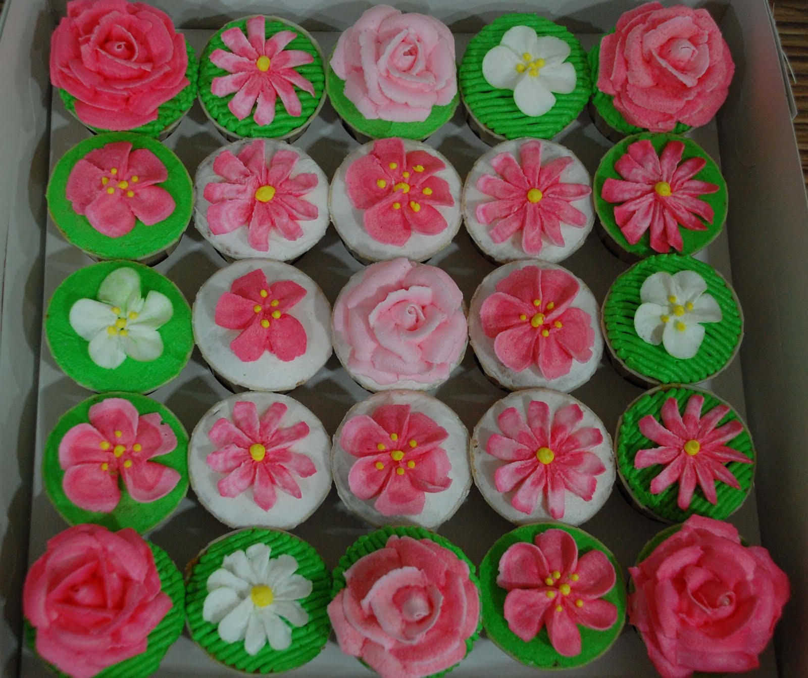 Topping Deko Cupcake Kek Kek Novelty Guna Buttercream Makanan Resipi Explorasa Forum Cari Infonet