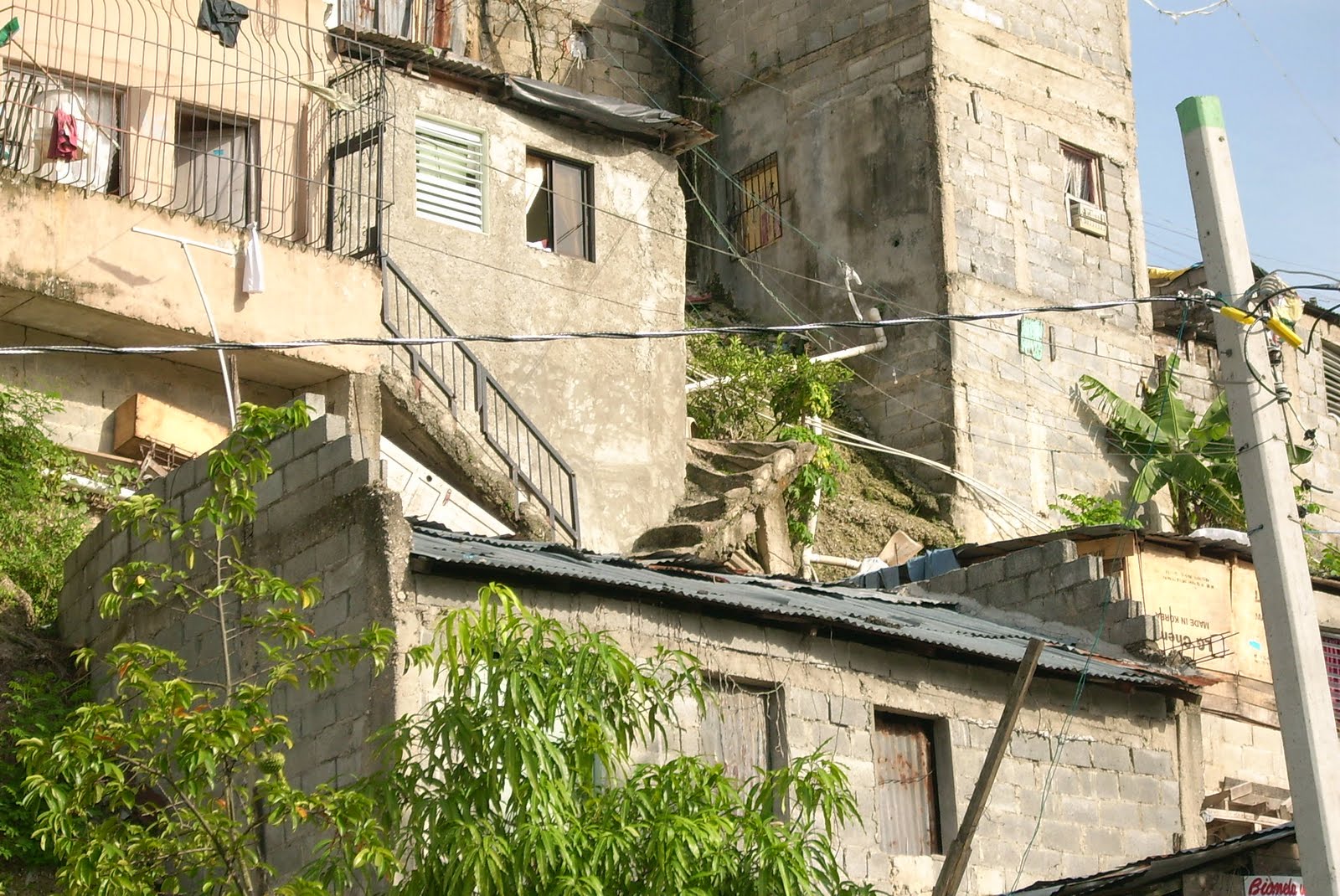 TRIBUNA COMUNITARIA COMO SE VIVE EN MI PAIS