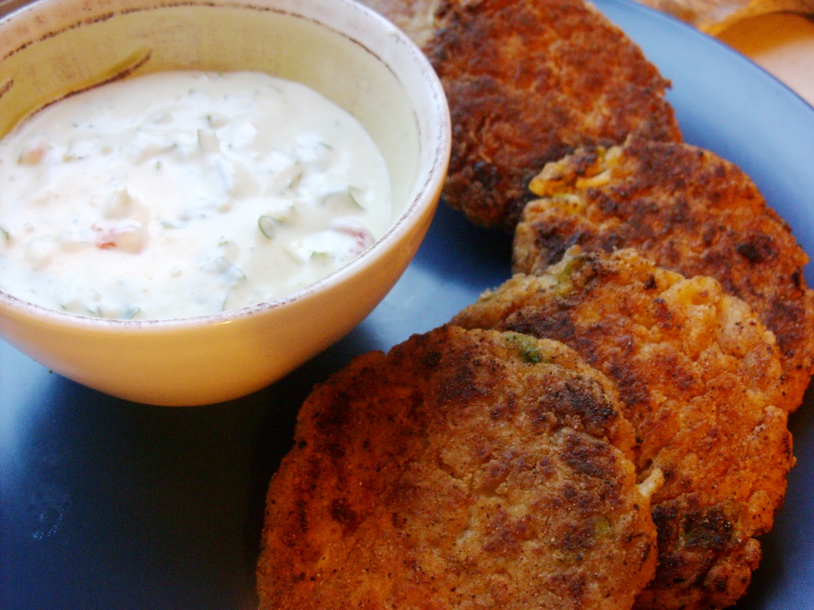 Meet The Shannons: The Betty Crocker Project : Crab Cakes with Tartar Sauce