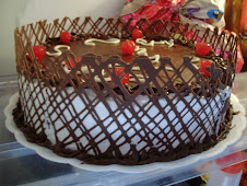 TORTA TRUFADA DE CHOCOLATE
