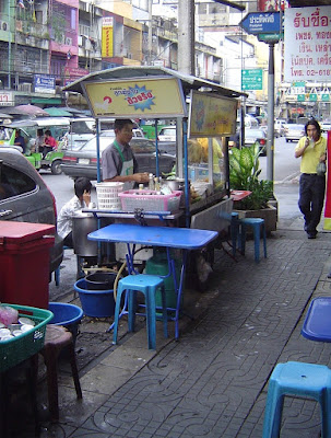 Saphan Kwai aera eating paradise