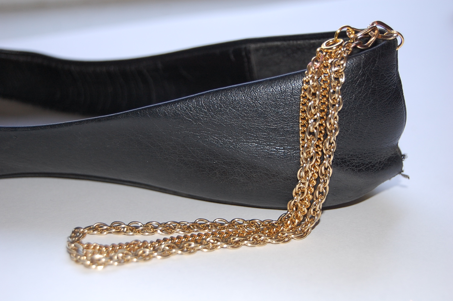 flat shoes with chain