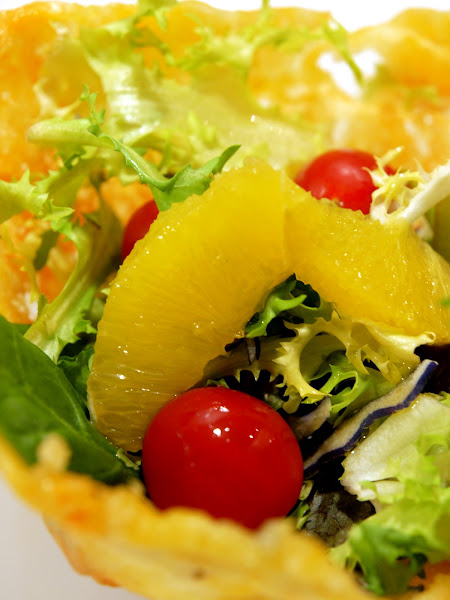  Cesta de queso con ensalada 