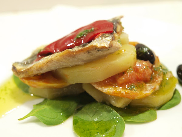  sardinas al horno con patatas y tomates 