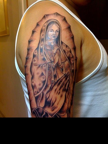 Significado Tatuagem Nossa Senhora Aparecida A santa foi o primeiro símbolo nacional devido a um milagre que o aparecida possivelmente veio da aparição no rio e acabou se tornando um acréscimo permanente ao nome. significado tatuagem nossa senhora