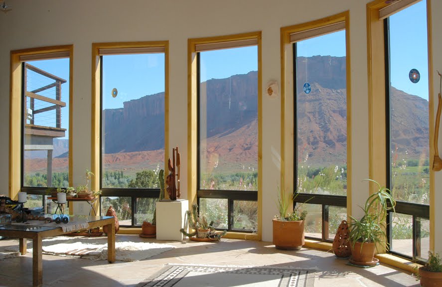 Castle Valley UT House & Lot For Sale Living room / Kitchen